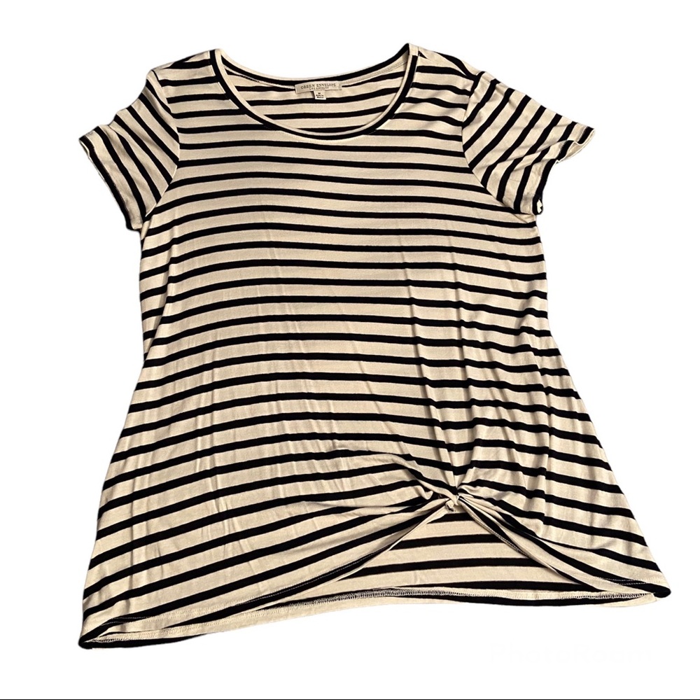 Green Envelope black & white striped gathered front tee